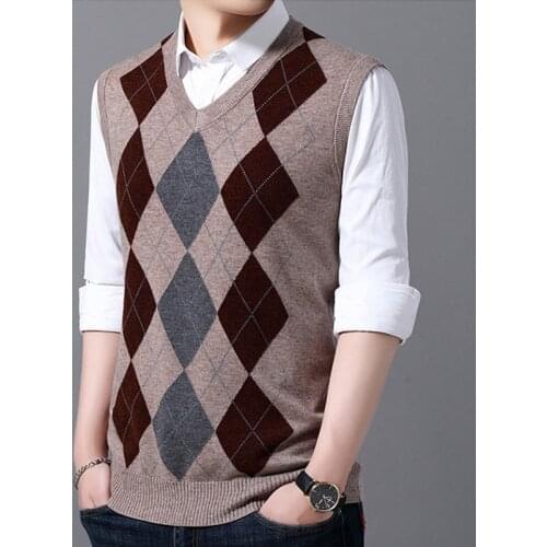 QUANBO Mens Casual Knitwear V-Neck Sleeveless Slim Fit Argyle Pullover Knitted Sweater Vest Smart Casual Brand Clothing