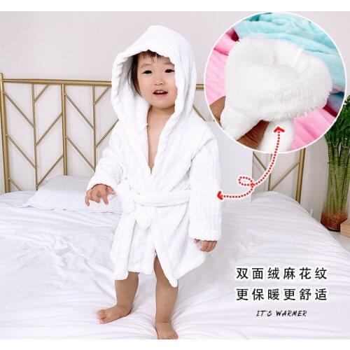 2020 new Childrens pajamas, baby fall/winter flannel bathrobes, childrens home clothes, baby pajamas, coral fleece bath towels