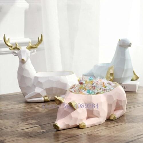 Nordic Resin Creative geometric deer Desktop storage box Entrance key living room Decorative ornaments Snack home decoration