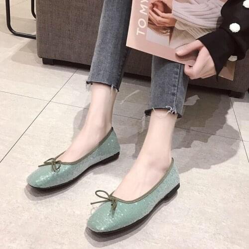 2020 Ladies Flat Shoes Singles Shoes Womens High Quality Mature Comfortable Outdoor Walking Womens Shoes W33-51