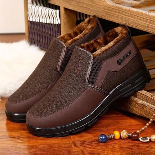 Men Shoes 2021 New Keep Warm Winter Boots Slip on Comfortable Plush Fur Ankle Botas Men Boots Outdoor Sneakers Zapatos De Hombre