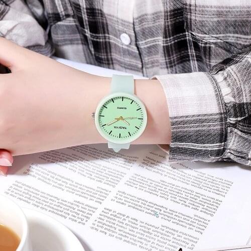Casual Fashion Watch Woman Quartz Watches With Silicone Strap Luminous Watches For Women Girls Gift Ladies Watch Zegarek Damski