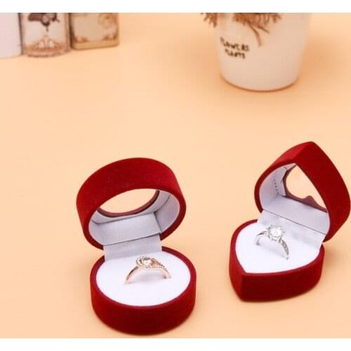 HOSENG For Girlfriend Wife Mom Gift Ring Box Red Round Skylight Velvet Wedding Jewelry Packing Case HS_784