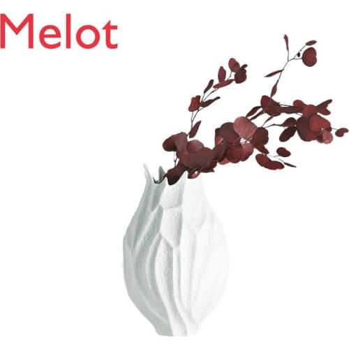 Chinese Luxury Modern Minimalist White Ceramic Geometric Irregular Flowerpot and Flower Vase Decoration Ornaments Vases