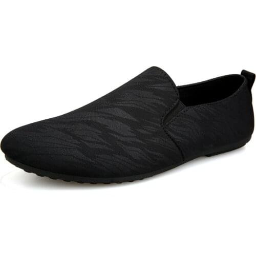 Mens Loafers Comfortable Flat Casual Shoes Breathable Slip-On Soft Leather Driving Shoes Moccasins Mocasines Hombre Men Shoes