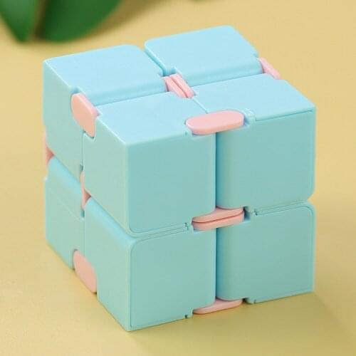 2021 Infinity Cube Magic Toys Anti-stress Endless Cube Hand Flip Kids Antistress Finger Game New Trending Desk Toy Gift