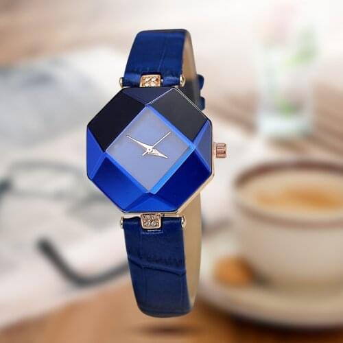 New Women Fashion Luxury Watch Brand Wrist watch Octagonal Rhombus Casual Bracelet Quartz Watch Women Montre Femme RUNER