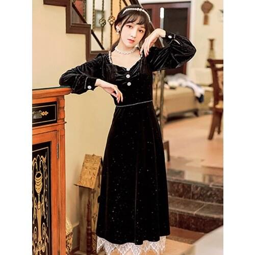 The New Summer French Retro Style Womens Velvet Lace Long-Sleeved Black Dress Temperament Shows Thin Square Collar Long Dress