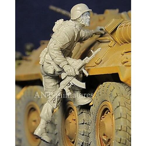 1/35 Officer of FSB Spetsnaz .Russia Resin kit soldiers GK Military theme Scene combination Uncoated No colour