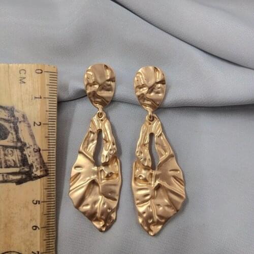 Brincos Para As Mulheres Jewelry Earring Personality Joker Fashion Lines Restoring Ancient Ways People Female D58 Stud Earrings