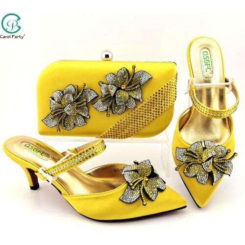 Italian Design Summer New Arrival Special Flower Decoration Style Elegant Party Wedding Ladies Shoes and Bag Set in Yellow Color