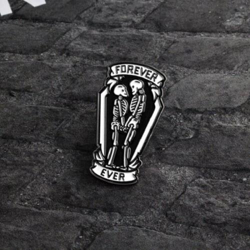 2018 Romantic Forever and ever Skleton Coffin alloy brooches Lapel Pins Buckle Shirt Badge Fashion Gift fashion accessories