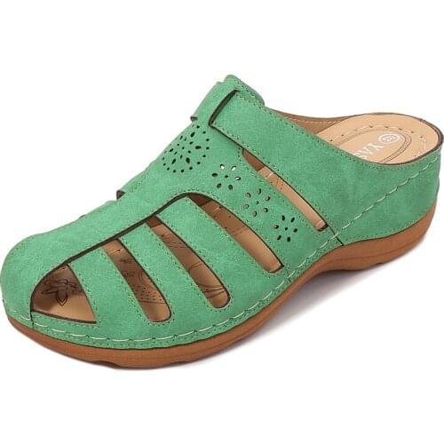 Sandals Women 2021 New Casual Solid Color Thick Bottom Round Head Large Size 42 Hollow Breathable Lightweight Non-slip Slippers