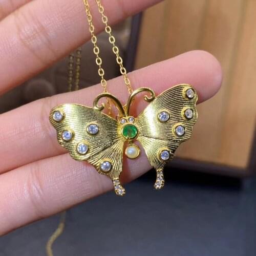 Grace Butterfly fly natural green emerald brooch Pendant natural gemstone pendant Two uses S925 silver girl lady party jewelry