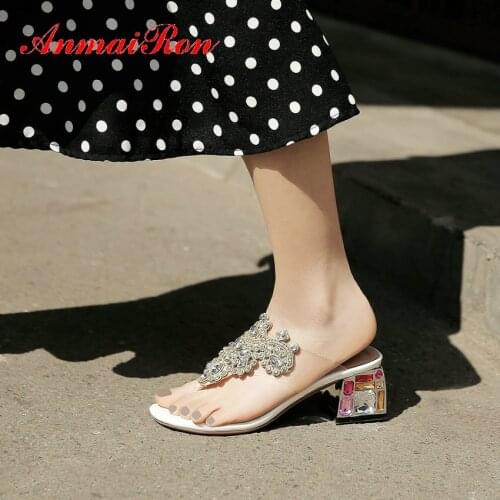 AnmaiRon Women's Flip Flops