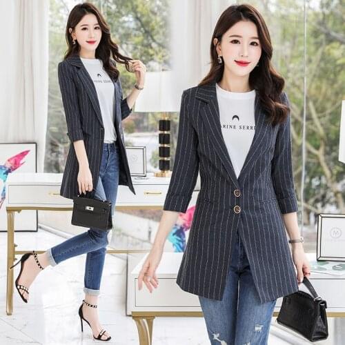 Let－Setting Women's Long Blazers