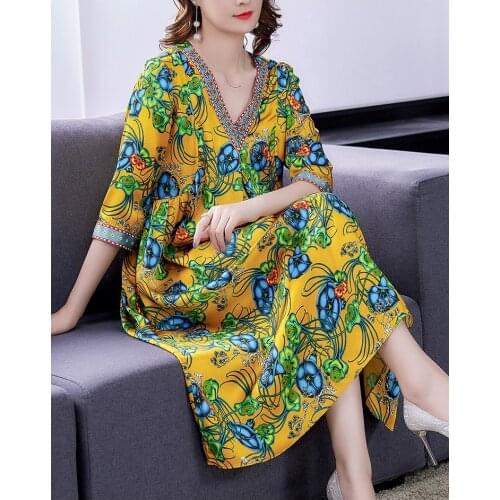 2021 Free Shipping Fashion Summer Design Color Long Over-the-knee V-neck Silk Dress Summer Mulberry Holiday Beach