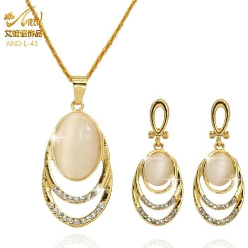Necklaces Set For Women Cc Earrings Opal Two Piece Jewelry Wedding Bridal Gold Plated African Luxury Designer Dubai Pendant