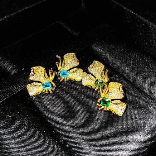 Exquisite Butterfly Stud Earrings Inlay Full Dazzling Zircon Fashion Jewelry Charm Piercing Earrings For Women Engagement Party