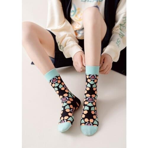 4 pairs womens socks autumn winter mid calf trend Korean kaleidoscope colorful cotton grid harajuku casual fashion sock woman