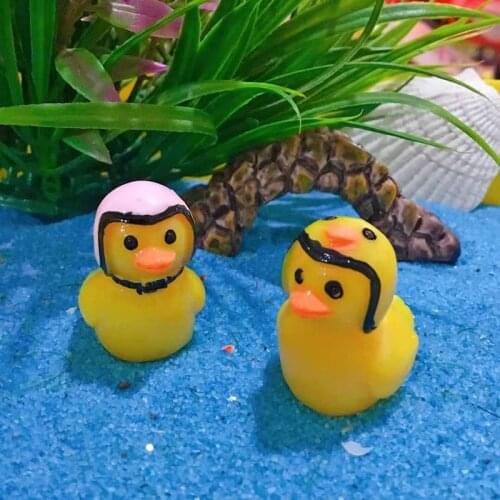 Helmet Couple yellow Duck Decoration Micro Landscape Scene Decoration Resin Crafts For Children Toy Gifts