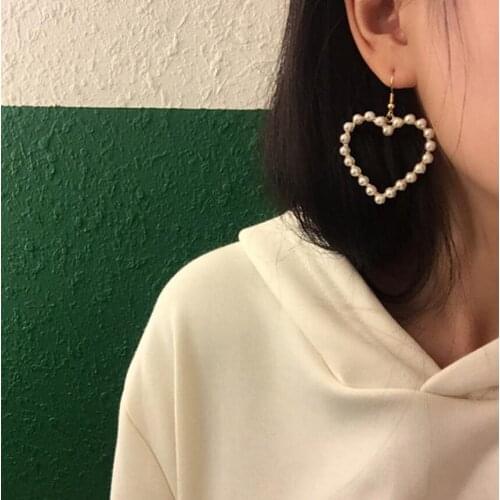 Korean Pearl Heart Earrings Hooks Trend Charm Accessories Wholesale Hollow-out Romantic Jewelry 2021 Valentine Gifts For Women