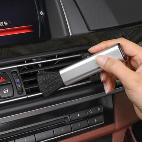 For Audi A3 8P 8V 8L A4 B6 B8 B7 B5 B9 A5 A6 C5 C6 C7 4F A7 A8 A1 A2 Q3 Q5 Q7 TT 80 90 100 200 R8 S line Logo Car Cleaning Brush