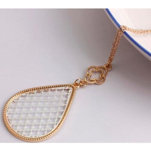 Teardrop Filigree Dangle Drops Long Chain Teardrop Pendant Necklaces for Women Cut Out Hollow Teardrop Women Pendant Drops