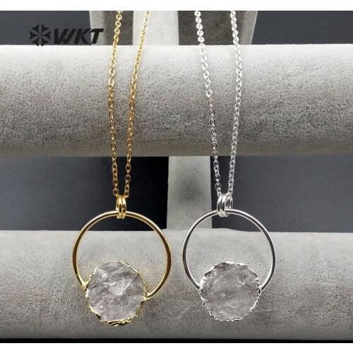 WT-N1014 Wholesale fashion jewelry natural crystal quartz necklace High quality circular shape quartz with 24k gold electroplate