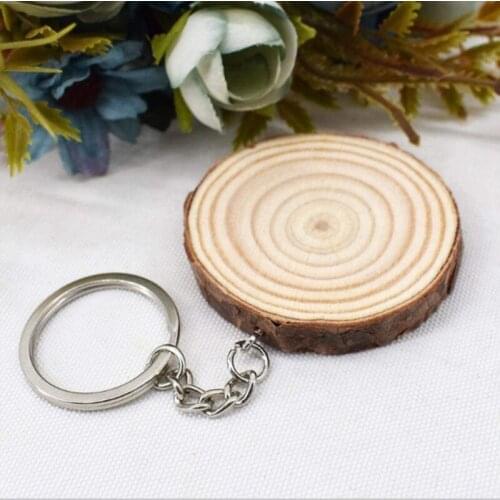 20 Pack Unfinished Wood Slices Keychain Blank Hand-Painted Wooden Keychain Creative Christmas Pendant DIY Wood Keychain