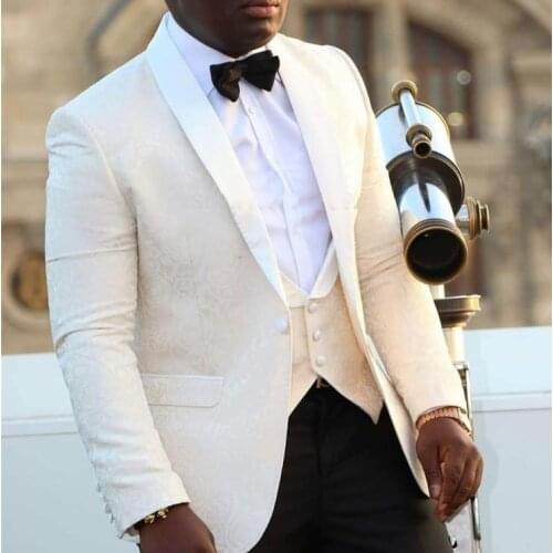 2020 New Style Groomsmen Shawl Lapel Groom Tuxedos One Button Men Suits Wedding Prom Dinner Best Man Blazer ( Jacket+Pants+Vest)