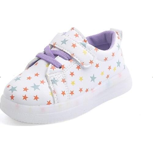 2021 New Childrens Gypsophila Print Light-up Shoes Girls Cute Fashion LED Light-up Shoes Flats Sneakers Students Cool Cute Hot