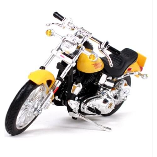 Maisto 1:18 1977 FXS Low Rider Motorcycle Model New in Box