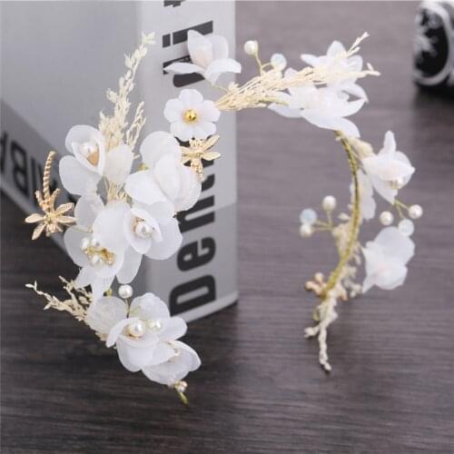 Bride Wedding Headdress All over The Sky Dried Flowers And Sen Hair Jewelry Wedding Accessories Hairband Garland Plate Hair
