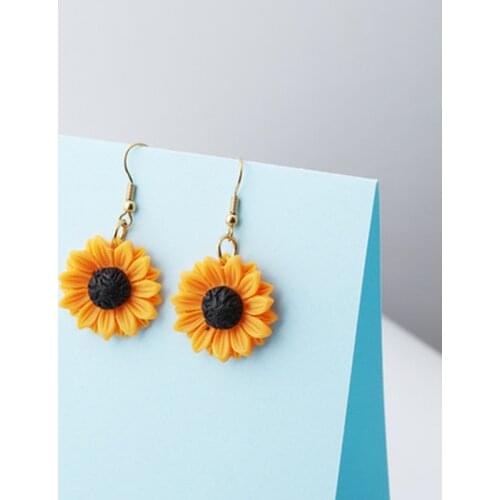 1 Pair Hot Sale Sunflower Earrings for Women Summer 15mm 18 mm 25mm Yellow Resin Cabochon Stud Earrings Jewelry Wholesale