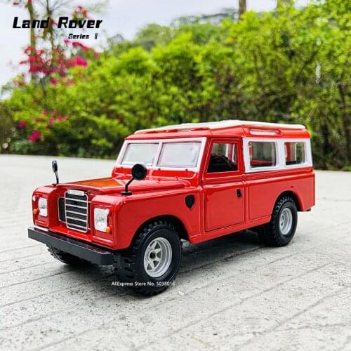 Bburago 1:24 Land rover Series 2 simulation alloy car model crafts decoration collection toy tools gift Die-cast vintage models