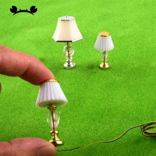 2pcs 1/20 1/25 Scale Model Railway Table light Lamp model Desk Lamps Model Lights Building model material Dollhouse furniture