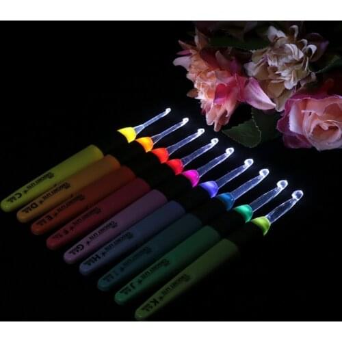 Crochet Hook With Led Plastic Handle Knitting Needles Set Sewing Kit Crafts Loom Tool 2.5~6.5mm Crochet Lite Sewing Tool