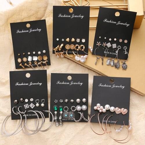 ZOVOLI Fashion Women Earrings Pearl Stud Earrings For Women New Bohemian 2021 Geometric Small Crystal Heart Earring Punk Jewelry