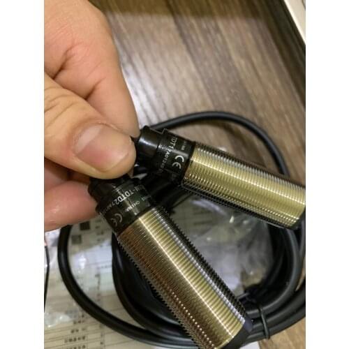 New original BR20M-TDTD Autonics photo sensor 12-24VDC