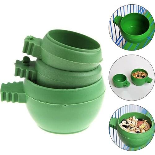 1PC Pet Feeder Bird Parrot Water Bowl Food Feeder Plastic Pigeon Cage Can Hang Feeding Rack Feeder