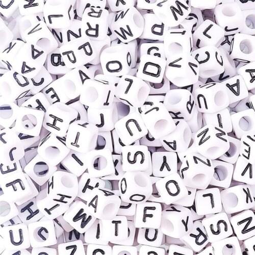 300pcs 6mm (Letter A-Z) 6MM Letter Cube Acrylic Alphabet Loose Beads for Needlework Plastic Bulk, White 300pcs/50g
