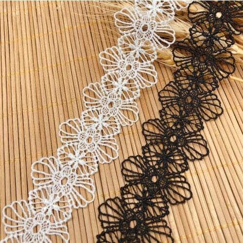 3 Yards/lot Width 4cm Black White Delicate Flower Lace Trim Embroidered Fabric Lace Trimmings Wedding Appliques Patchwork DIY