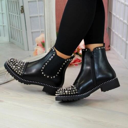 Winter Punk Rivet Boots Women Round Head Toe Leather Booties Studded Thick Low Heels Chelsea Ankle Plush Botas De Mujer