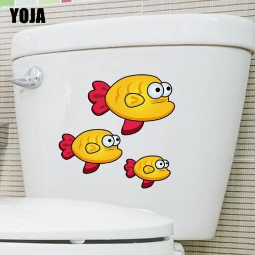 YOJA 24.6*24.1CM Family Fish Wall Sticker BedRoom Home Decor Toilet Decal Cartoon Animal T3-0935