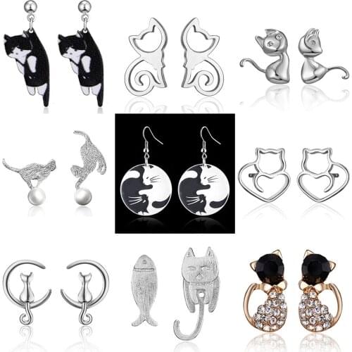 Belleper Yin And Yang Taiji Two Cats Two-Color Earrings Cute Cartoon Animal Cat Stud Earrings For Women Creative Personality