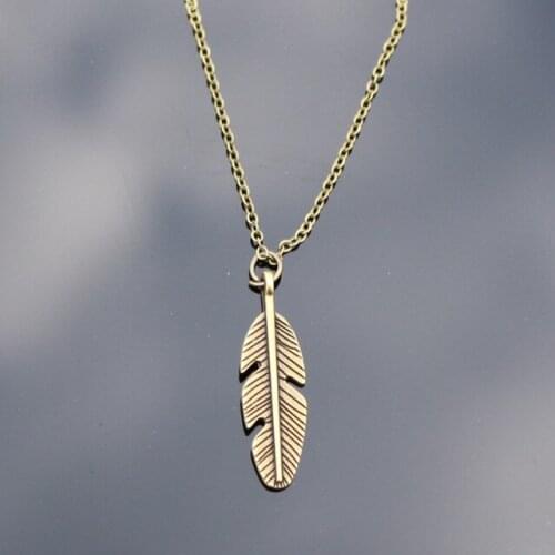 New Styles Collares Men Punk Vintage Cross Leaf Fish Heart Feather Wing Dragon Short Chain Clavicle Necklace For Women Jewelry