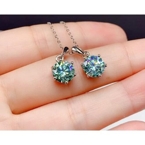 Pouring shiny green moisanite gemstone necklace women silver necklace jewelry 925 sterling silver birthday gift