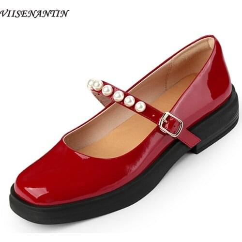 Retro Red Cow Patent Leather Shoes Round Toe Thick Bottom Shallow Mouth One Word Buckle Pearl Autumn New Mary Jane Shoes