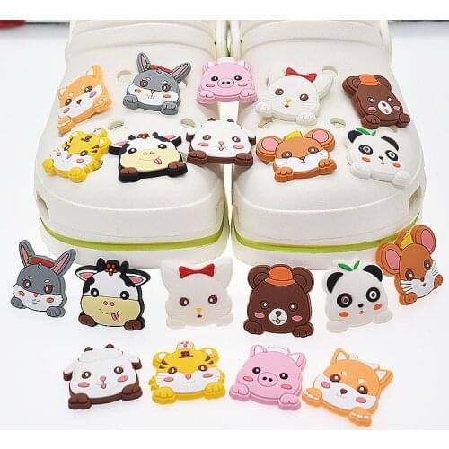 10PCS/SET Lovely Cartoon Pig Shoes Charms Animal Croc Buckle For Kids X-mas Party Gift Shoe Decration Accessories